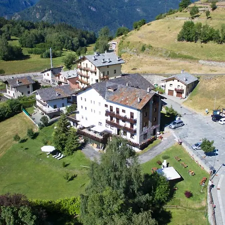 Hotel Hotel, Bar & Bistrot Saint Nicolas Gran Paradiso Saint Nicolas