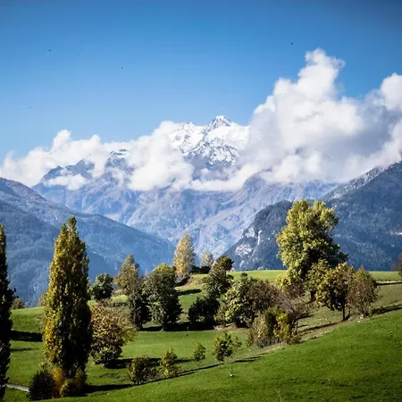 & Restaurant Gran Paradiso Отель Сен-Никола