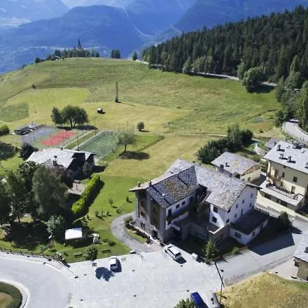 & Restaurant Gran Paradiso Отель Сен-Никола