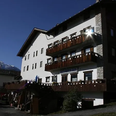 فندق & Restaurant Gran Paradiso