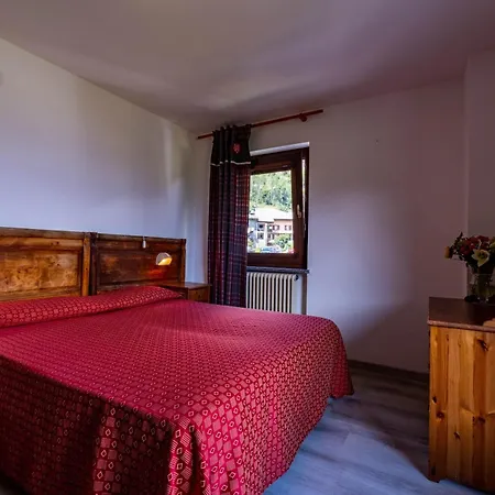 & Restaurant Gran Paradiso 3* القديس نقولا