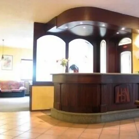 & Restaurant Gran Paradiso ホテル 3*