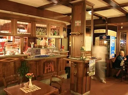 & Restaurant Gran Paradiso ホテル サン・ニコラ