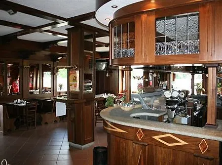 & Restaurant Gran Paradiso ホテル