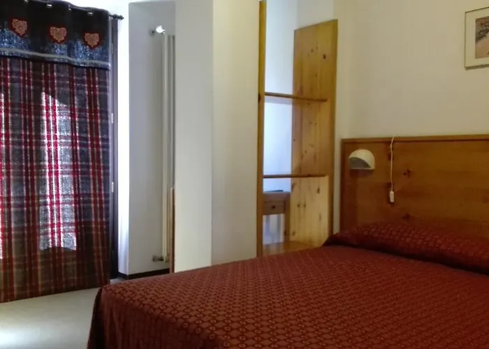 Gran Paradiso القديس نقولا